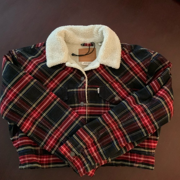 NWOT Levi’s Ladies 90’s Trucker Sherpa jacket - Size Large - Picture 3 of 11